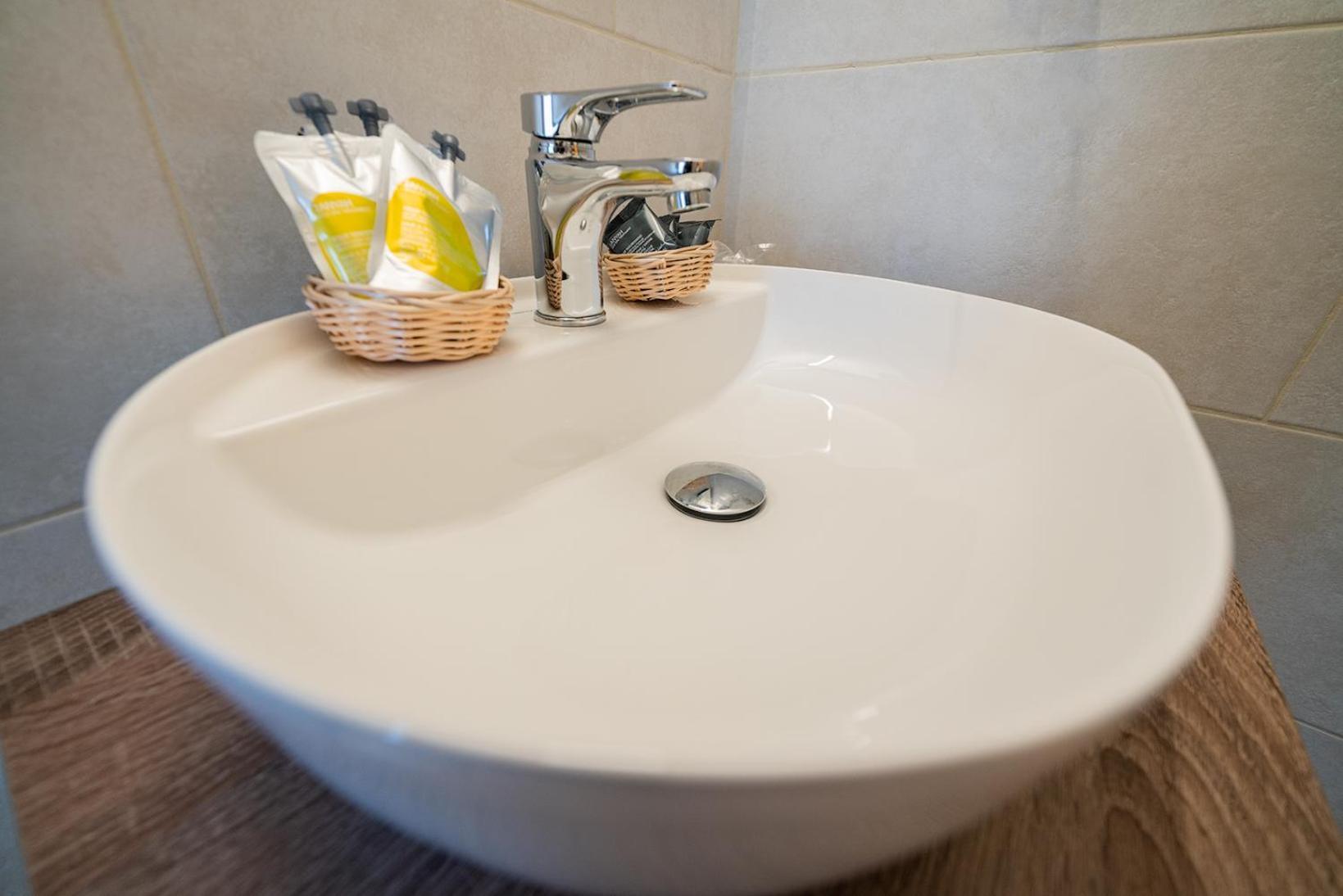 Double or Twin Room,1216241074:JPEG