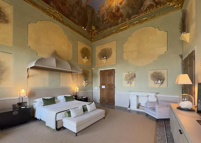 Hotel Palazzo Durazzo Suites